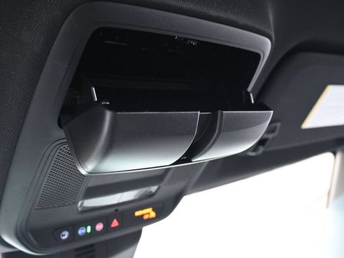 Used 2024 Chevrolet Traverse LS FWD image 37