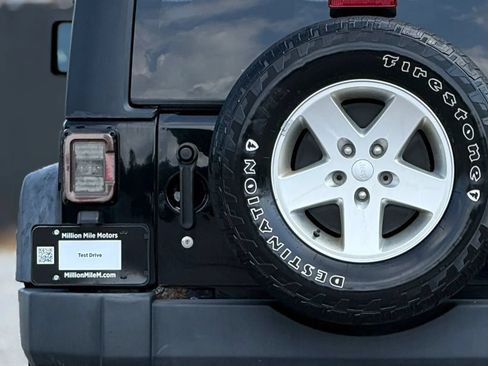 Used 2014 Jeep Wrangler Sport w/ Quick Order Package 24S AWD/4WD image 13