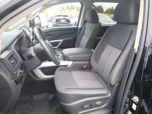 Used 2024 Nissan Titan SV w/ SV Convenience Package AWD/4WD image 20