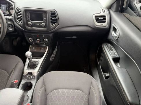 Used 2017 Jeep Compass Sport FWD image 13