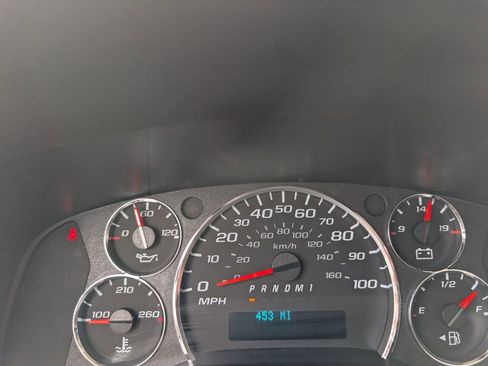 Used 2024 Chevrolet Express 3500 w/ Power Convenience Package image 8