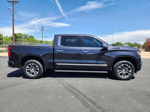 Used 2022 Chevrolet Silverado 1500 High Country w/ LPO, Dark Essentials Package AWD/4WD image 2