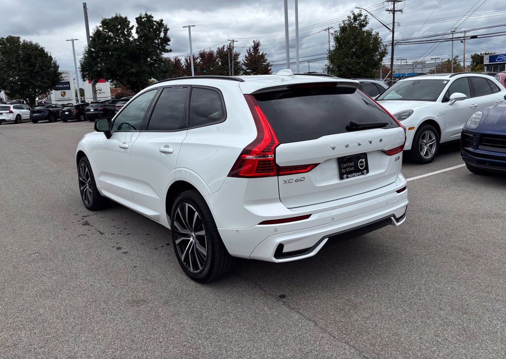 Certified 2024 Volvo XC60 B5 Plus w/ Climate Package AWD/4WD image 3