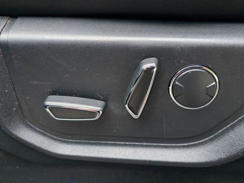 Used 2017 Ford F250 Lariat w/ Lariat Ultimate Package image 13