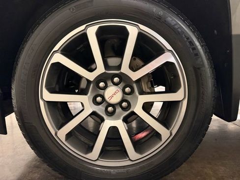 Used 2017 GMC Canyon Denali image 12