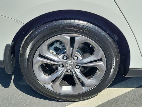 Certified 2023 Honda Accord EX image 7