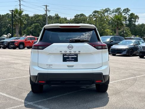 Used 2026 Nissan Rogue S FWD image 4