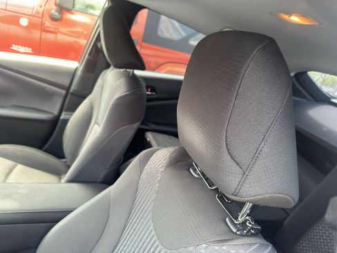 Used 2017 Toyota Prius Two w/ Prius Two Safety Plus Package FWD image 6