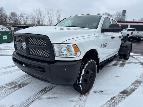 Used 2016 RAM 3500 ST image 1