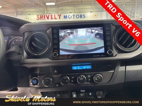Used 2023 Toyota Tacoma TRD Sport image 18