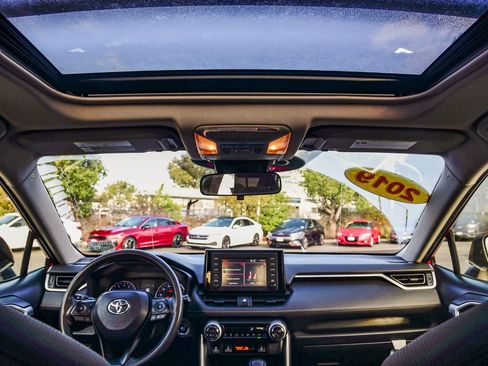 Certified 2019 Toyota RAV4 XLE image 20