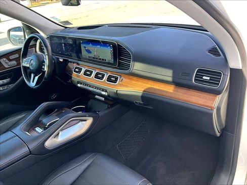 Used 2021 Mercedes-Benz GLS 450 4MATIC image 14