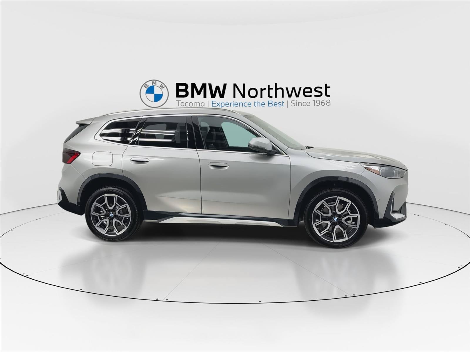Used 2026 BMW X1 xDrive28i w/ Convenience Package AWD/4WD image 5