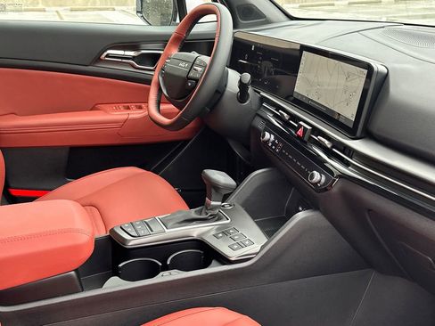 New 2026 Kia Sportage SX image 14