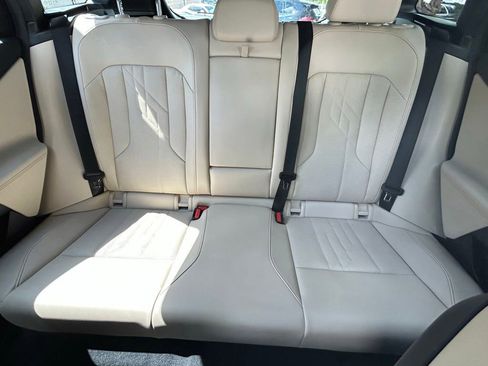 Used 2025 BMW X3 xDrive30i AWD/4WD image 13