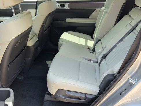 Used 2026 Hyundai Santa Fe SEL FWD image 13