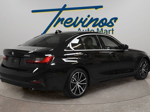 Used 2021 BMW 330i Sedan w/ Convenience Package RWD image 2