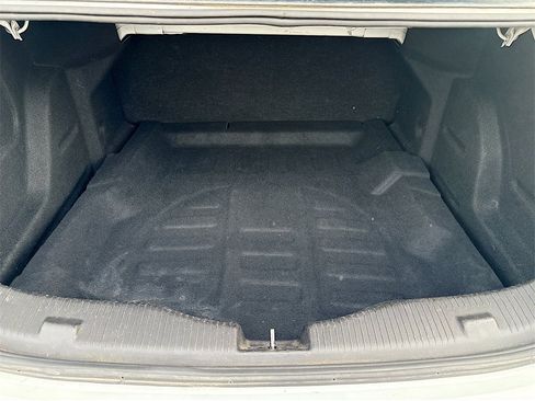 Used 2018 Chevrolet Cruze LS image 23