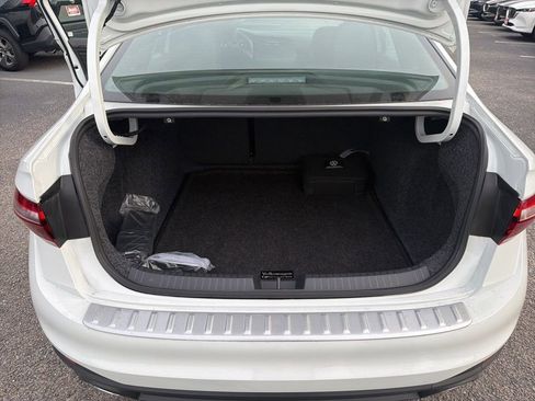 Used 2023 Volkswagen Jetta GLI Autobahn image 23