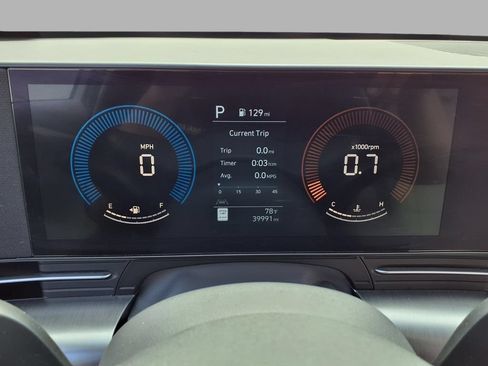 Used 2025 Hyundai Kona SEL AWD/4WD image 15