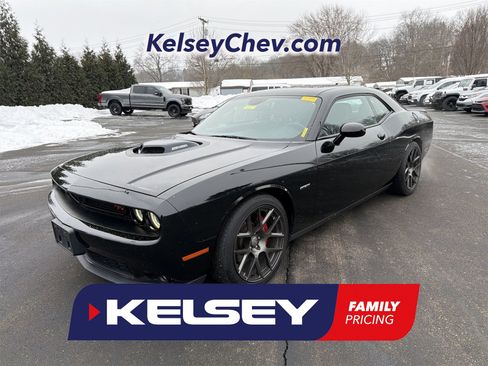 Used 2016 Dodge Challenger R/T Plus image 1