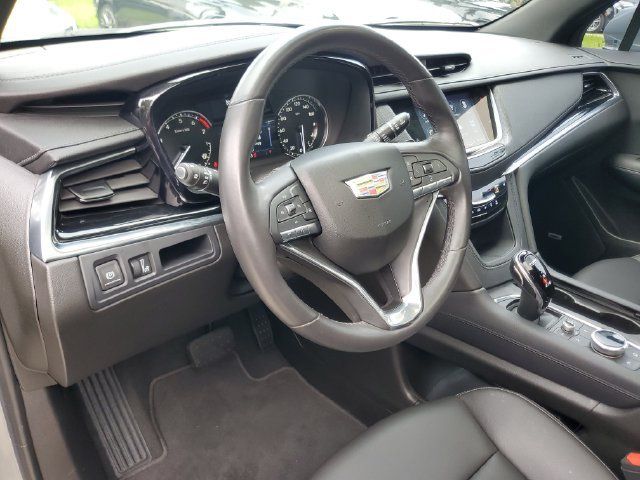 Certified 2024 Cadillac XT6 Luxury FWD image 21