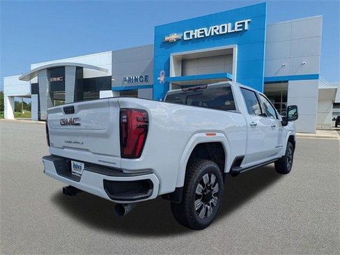 New 2025 GMC Sierra 2500 Denali w/ Denali Reserve Package image 4