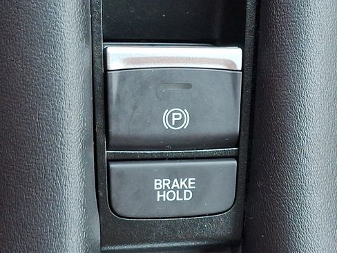 Used 2025 Honda HR-V Sport image 27