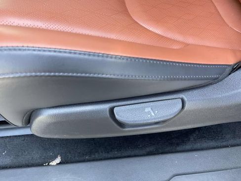 Certified 2025 Kia Carnival EX FWD image 16