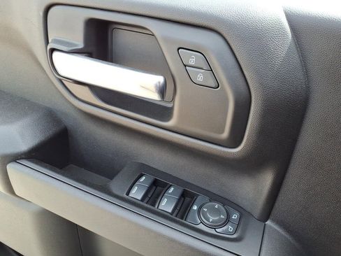 Used 2025 Chevrolet Silverado 1500 Custom image 31