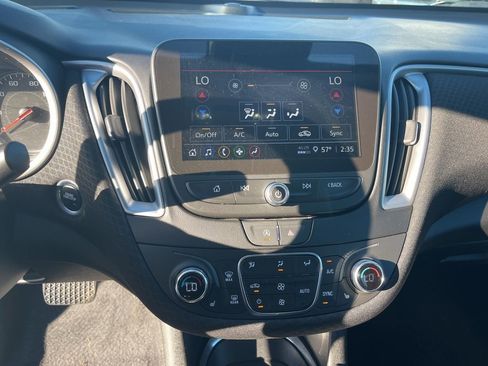 Used 2024 Chevrolet Malibu LT image 20