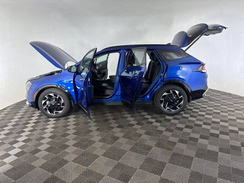 Certified 2025 Kia Sportage SX FWD image 11