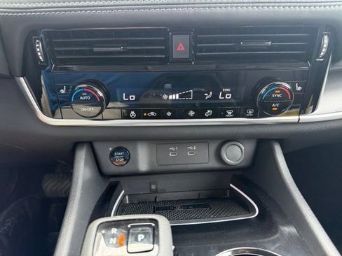 Used 2026 Nissan Rogue SL FWD image 29