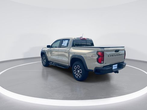 Used 2024 Chevrolet Colorado Z71 w/ Z71 Convenience Package 2 AWD/4WD image 7