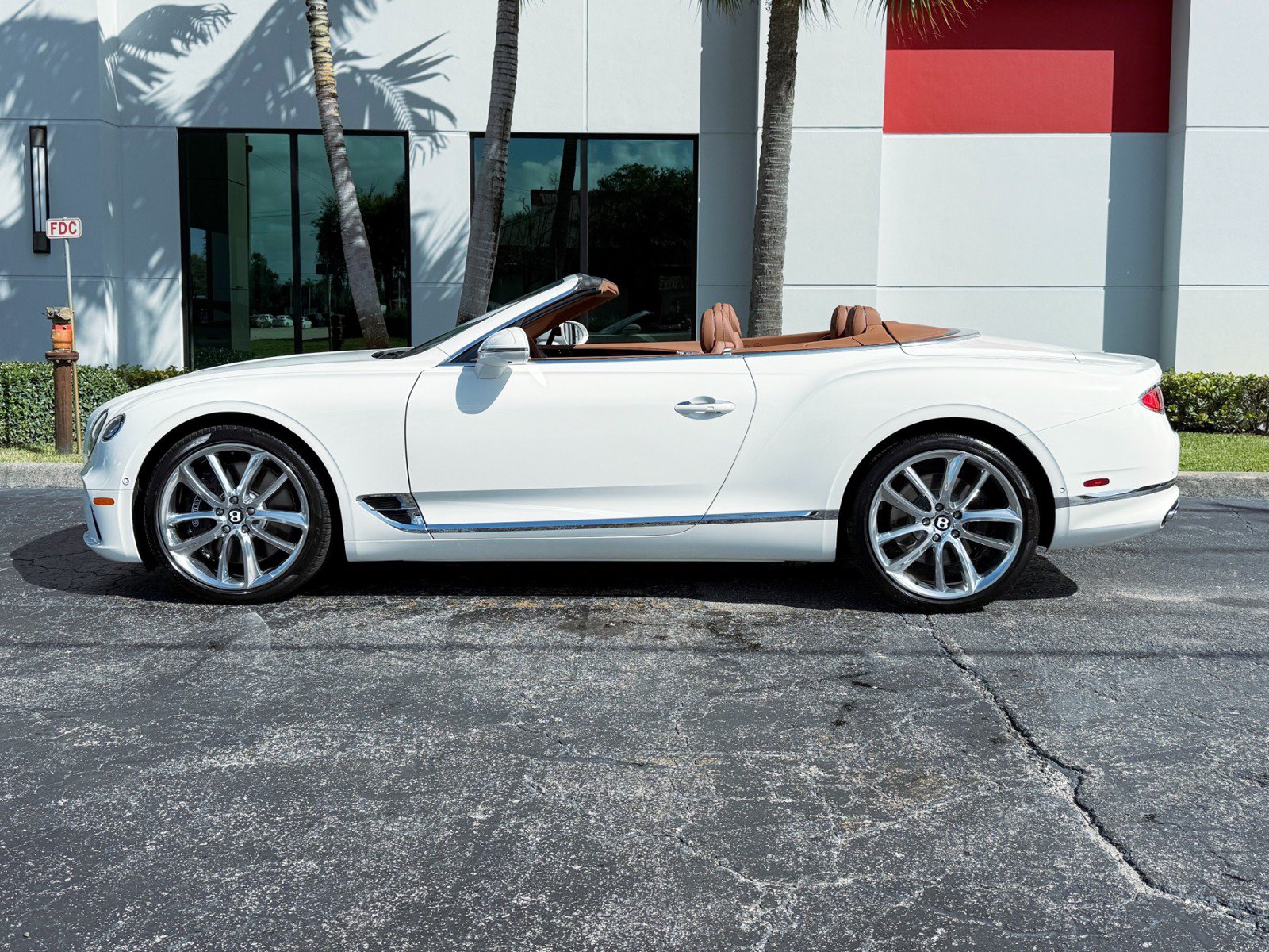 Used 2024 Bentley Continental GT V8 AWD/4WD image 17