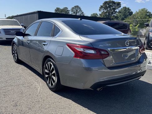 Used 2018 Nissan Altima 2.5 SV FWD image 7