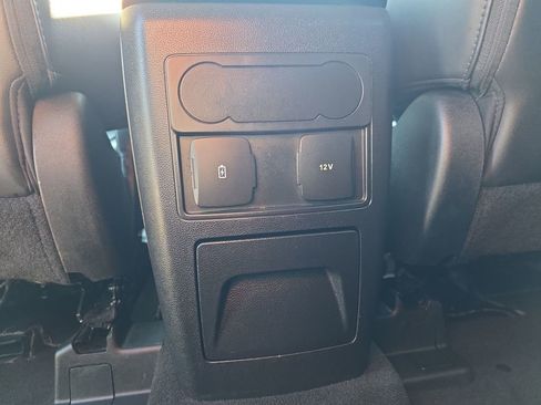 Used 2023 Ford Explorer XLT w/ Equipment Group 202A image 34