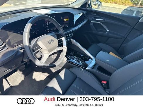 Used 2025 Audi Q5 Premium w/ Premium Plus AWD/4WD image 9