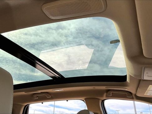 Certified 2025 Acura MDX w/ Technology Package image 21