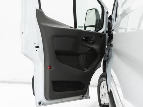 Used 2025 Ford Transit 250 Low Roof w/ Exterior Upgrade Package RWD image 9