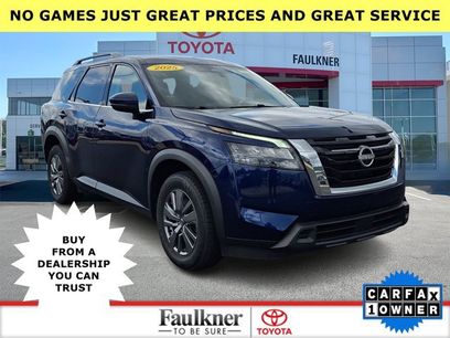 Used 2025 Nissan Pathfinder SV