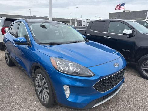 Used 2021 Ford Escape Titanium FWD image 6