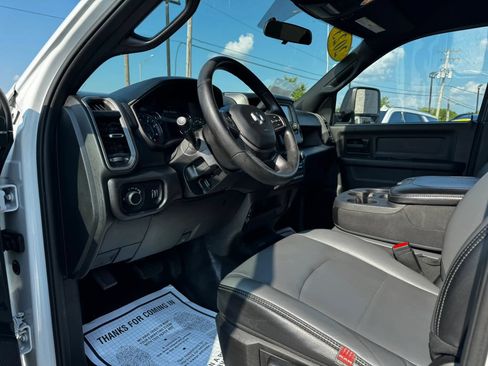 Used 2023 RAM 3500 Tradesman w/ Max Tow Package RWD image 8