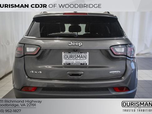 Used 2023 Jeep Compass Latitude w/ Sun and Sound Group AWD/4WD image 6