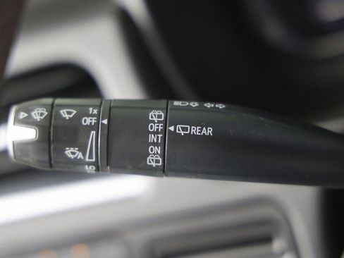 Used 2022 Chevrolet Tahoe Z71 w/ Luxury Package image 24