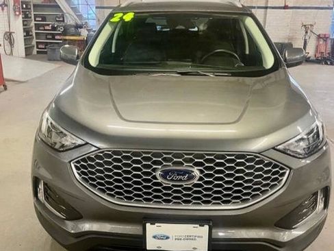 Certified 2024 Ford Edge SEL w/ Convenience Package image 2