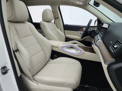 Certified 2024 Mercedes-Benz GLS 450 4MATIC image 20