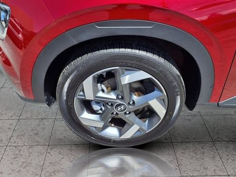 Used 2025 Hyundai Venue SEL FWD image 6