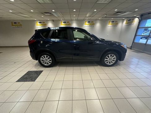 Used 2016 MAZDA CX-5 Touring AWD/4WD image 3