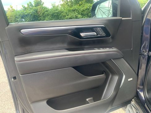 Used 2025 Chevrolet Tahoe RST w/ Comfort Package AWD/4WD image 12